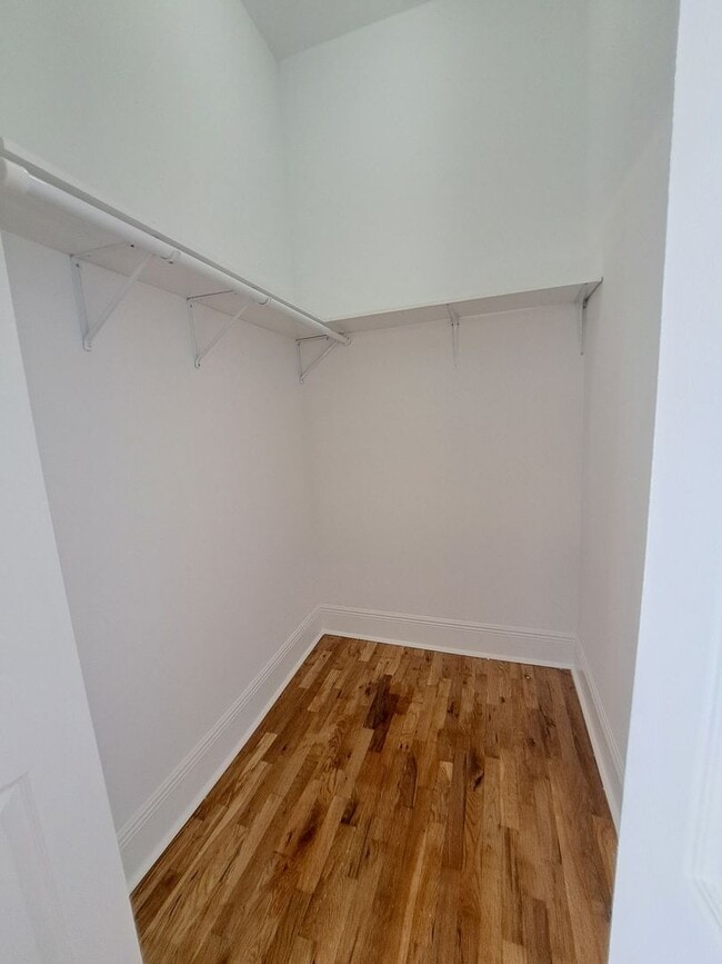 Building Photo - 226 S Dorgenois St