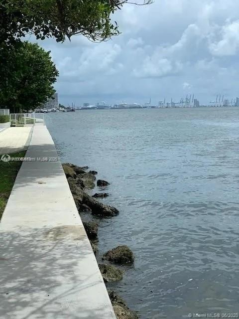 Building Photo - 2451 Brickell Ave
