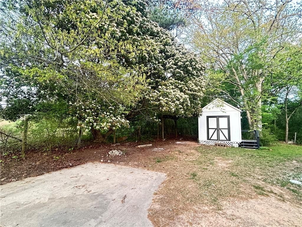 Building Photo - 3590 Chamblee Gap Rd