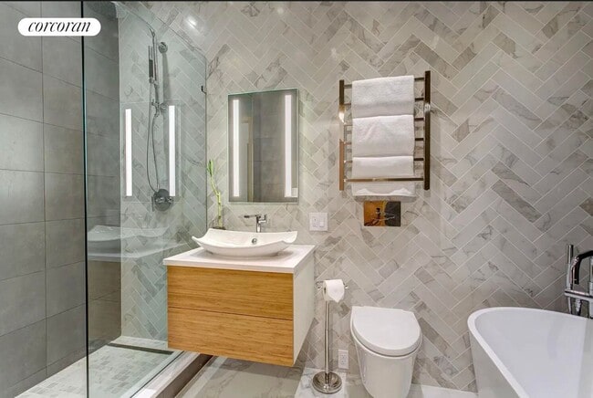 Building Photo - 103 W 122nd St