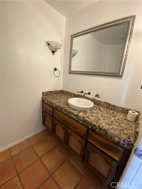 Building Photo - 6031 Shadowbrook Cir