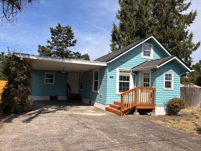 Primary Photo - 1394 8th. Street