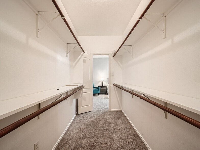 Building Photo - 3626 Cerulean Way