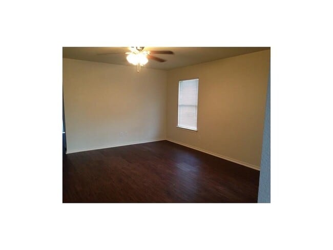 Building Photo - 1502 Carriage Hills Trail