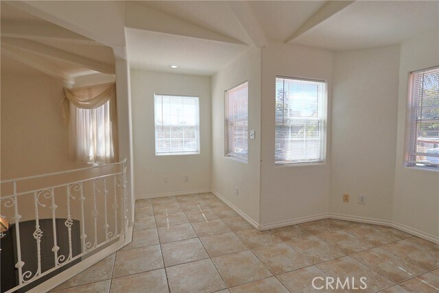 Building Photo - 5228 Vanderhill Rd