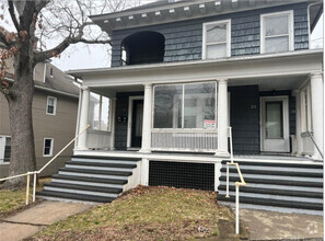 Building Photo - 21 Roseland Ave