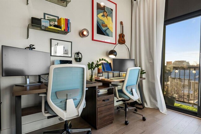 Building Photo - 908 Nueces St