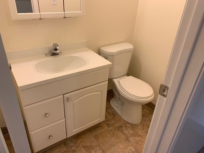 Building Photo - Nice Home in Fantastic Moraga Neighborhood!