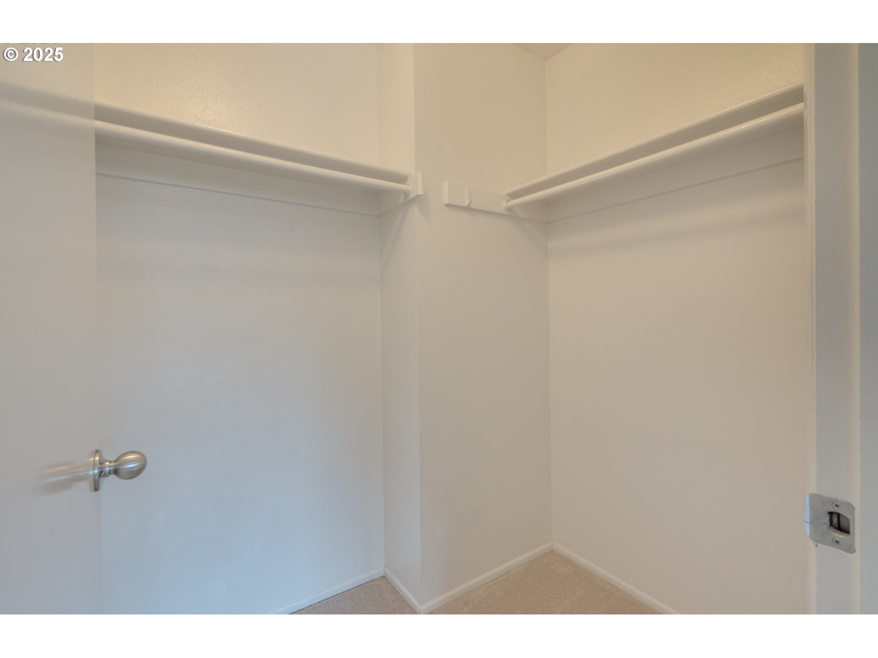 Building Photo - 86 Kingsgate Rd