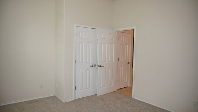 Building Photo - 3769 Pebble Beach