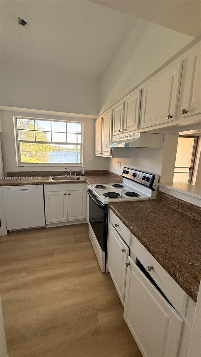 Building Photo - 2301 NW 96th Terrace