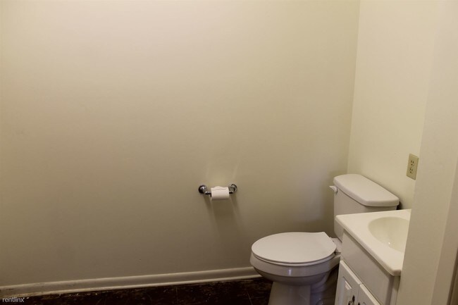 Building Photo - 2 br, 1.5 bath 4plex - 635 Esplanade St Apt 4