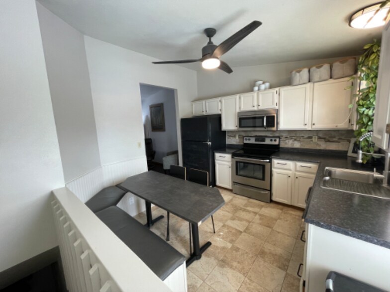 Building Photo - 8641 Apache Plume Dr
