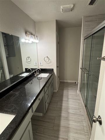 Building Photo - 2946 Canyon Dr