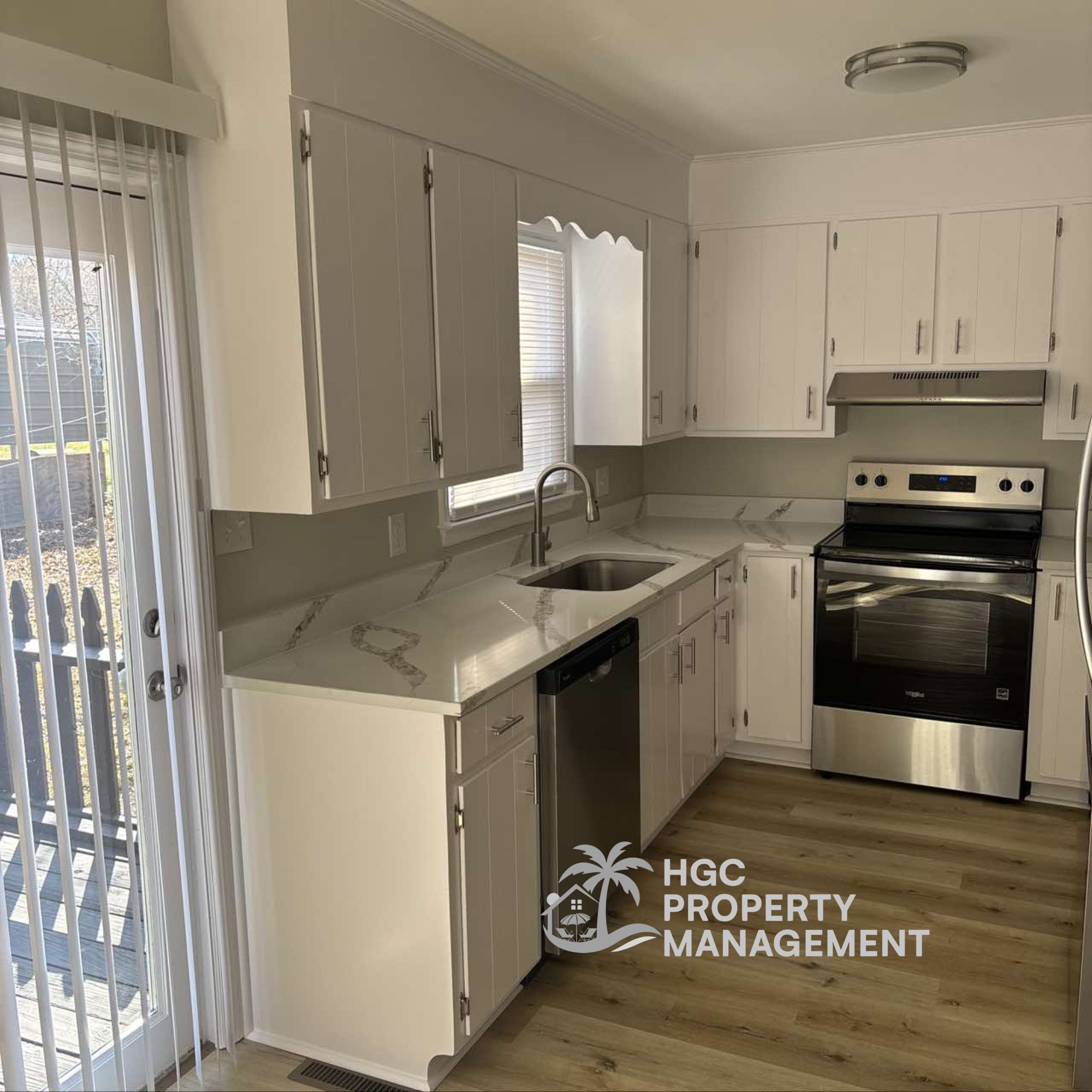 Building Photo - 404 Miles St