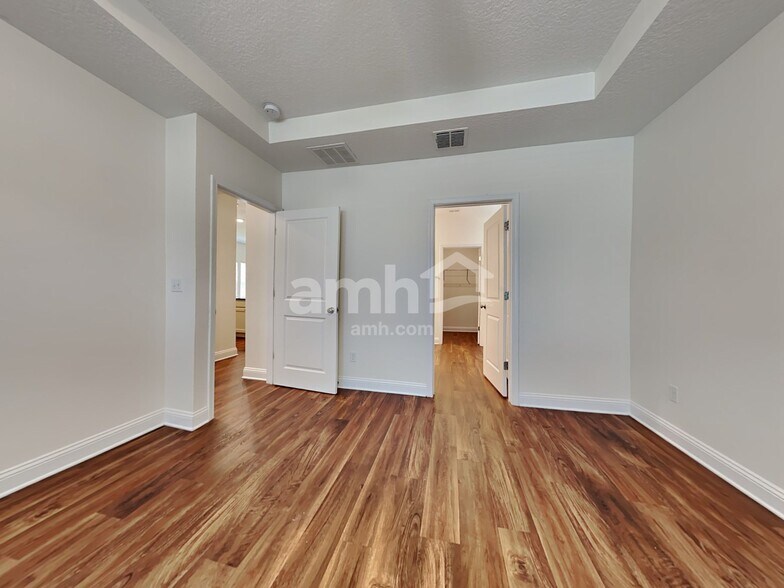 Building Photo - 653 Welcome Home Dr