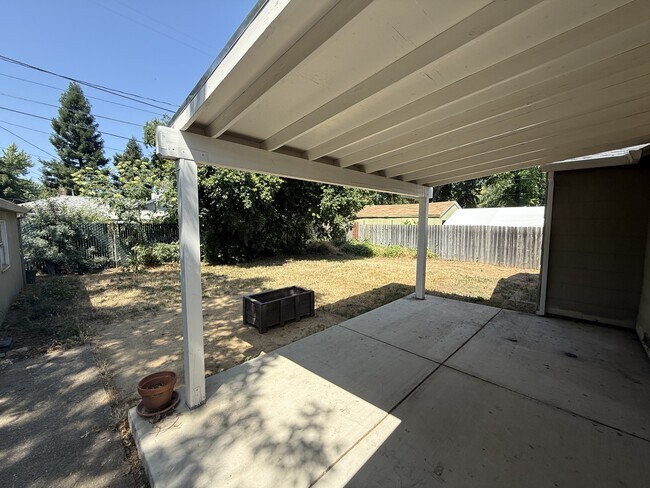 Building Photo - 1603 Sherman Ave