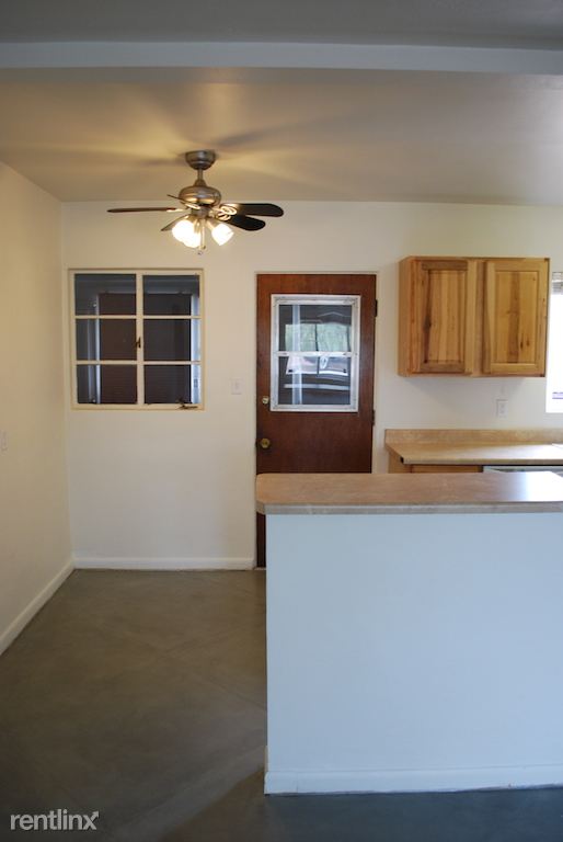 Building Photo - 4 br, 2 bath House - 2501 E Towner St