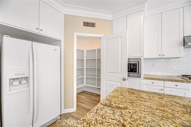 Building Photo - 64 Ashdale