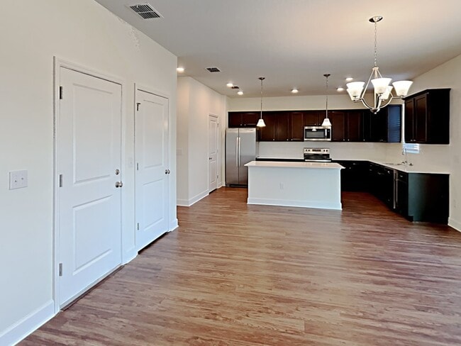 Building Photo - 20283 Calla Lily Dr