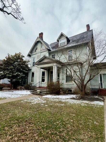 Front of house - 112 W Main St