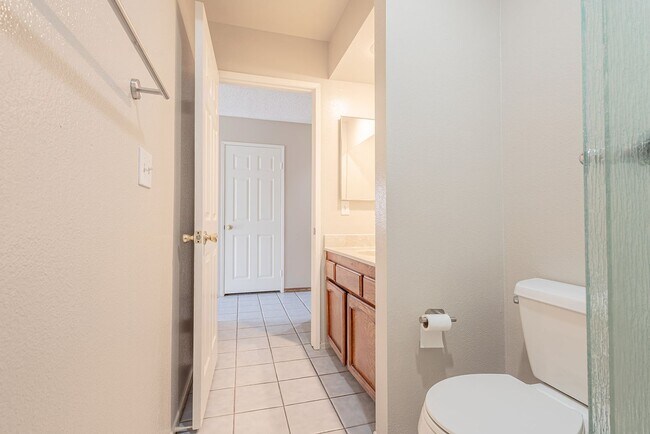 Building Photo - Spacious Single-Story 3-Bedroom Condo with Private Patio and 2-Car Garage