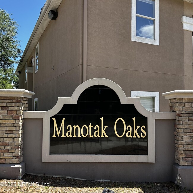 Building Photo - 6788 Manotak Oaks Dr