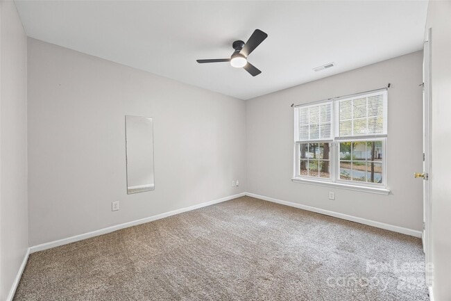 Building Photo - 12216 Lullingstone Rd