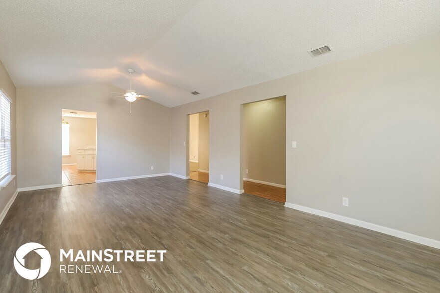 Building Photo - 5956 Wentworth Cir S