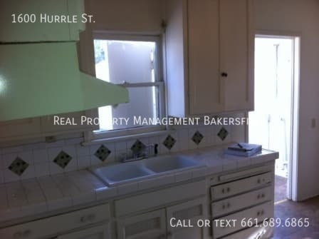 Building Photo - 1600 Hurrle Ave