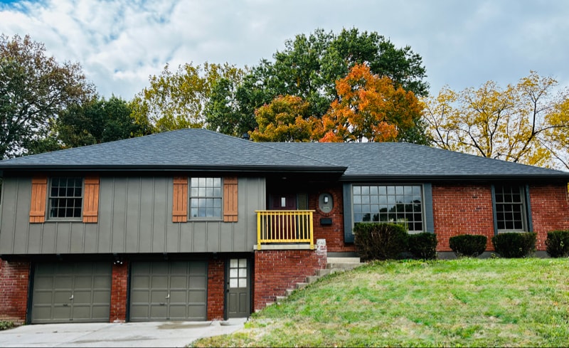 Primary Photo - 6724 N Garfield Ave