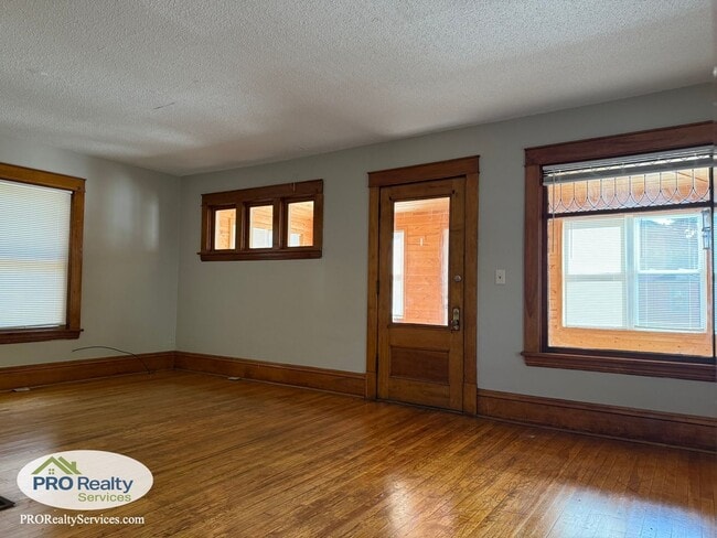 Primary Photo - Updated 3 Bedroom House in Minneapolis