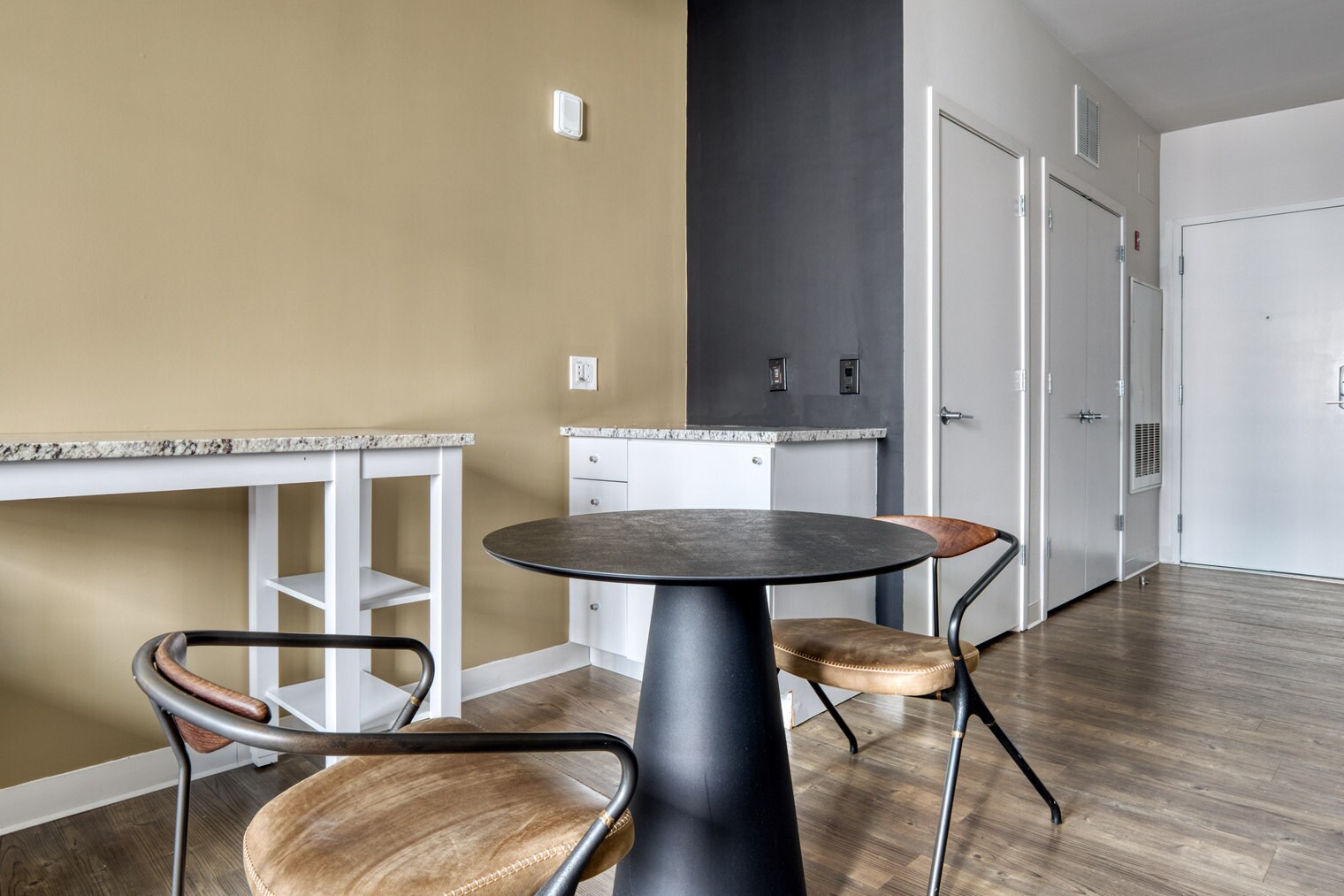 Building Photo - 2 Leighton St