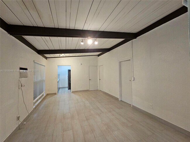 Primary Photo - 227 SE 1st St