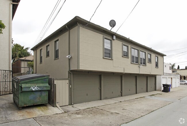 Building Photo - 4470-4478 Alabama St