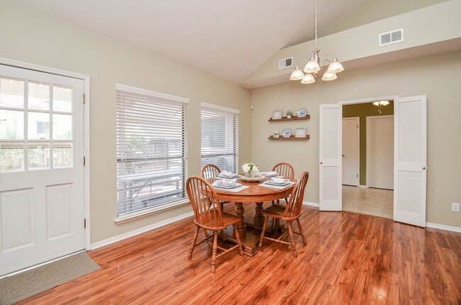 Building Photo - Echo Ridge, Sugar Land, TX 77478 - 3 BR 2 BA single-family home