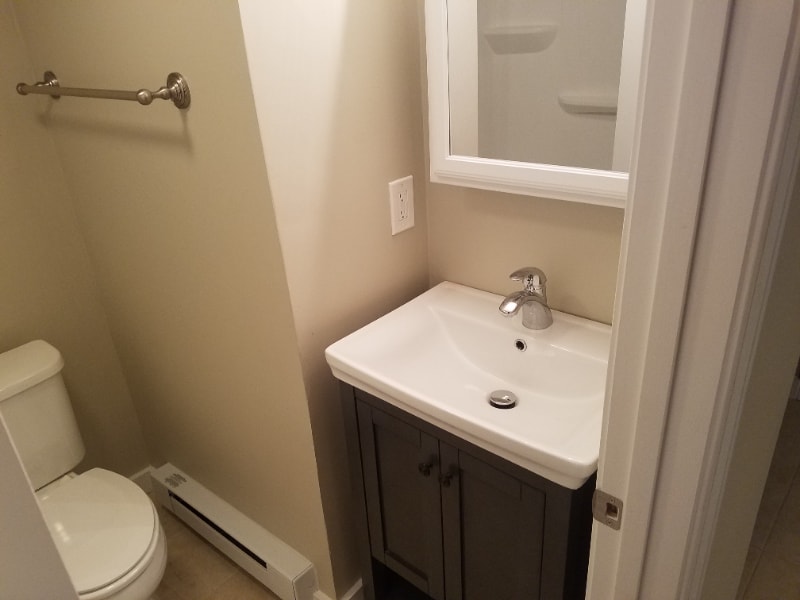 Building Photo - 68 Pearl St