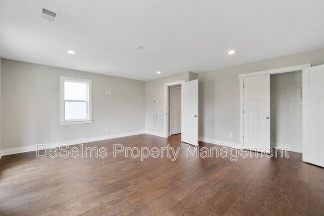 Building Photo - 759 Mill Creek Meadow Dr