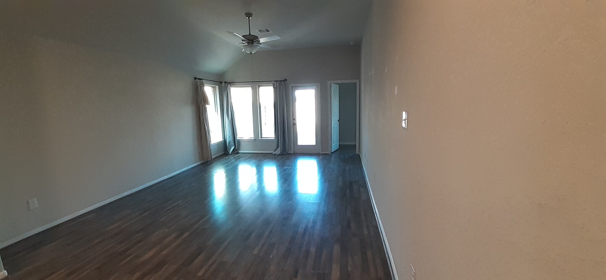Building Photo - 5022 Brewcastle Ln