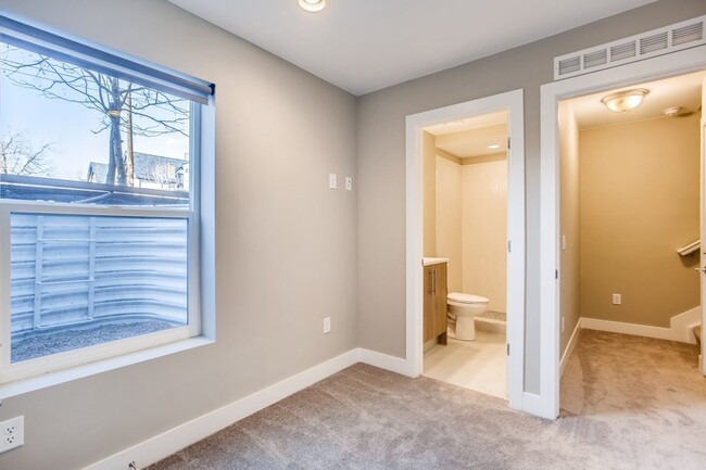 Building Photo - New Construction 3 Bedroom Townhomes with ...