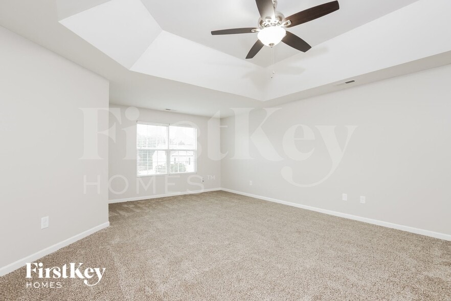 Building Photo - 3505 Panarama Dr