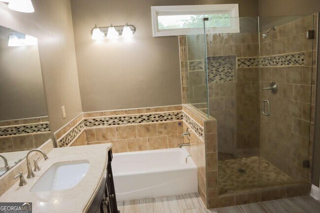 Building Photo - 1526 Lechemin Dr