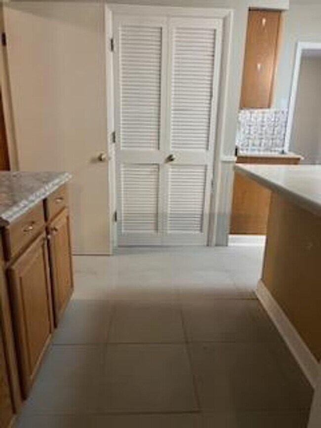 Building Photo - Stunning 4-Bedroom Home in Memphis - Space, Comfort & Style!