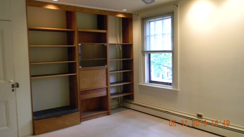 Built-in Wall Unit - 236 W Barnard St