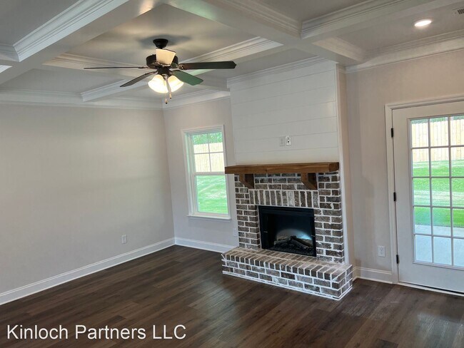 Building Photo - 4 br, 2.5 bath House - 3671 Lynwood Drive ...