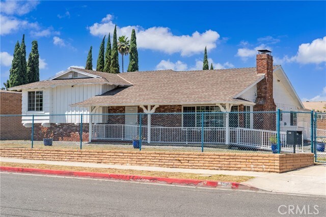 Building Photo - 1345 S Jellick Ave