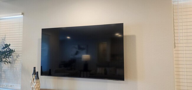 Building Photo - 26704 W McRae Dr