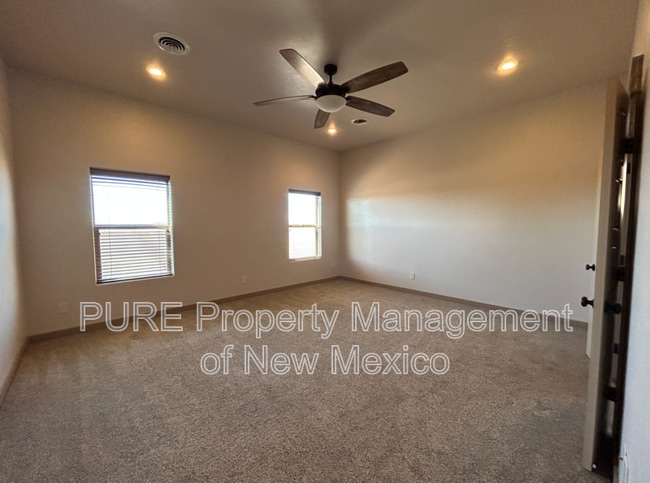 Building Photo - 2805 Rabbitbrush Dr