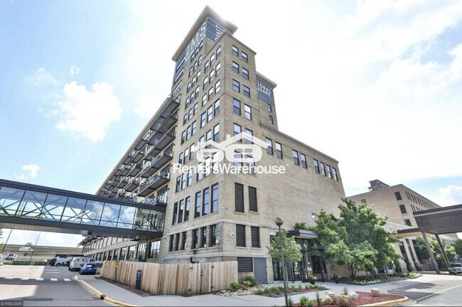 Building Photo - 290 Market St