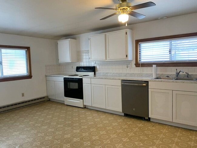 Primary Photo - 144 Vley Rd